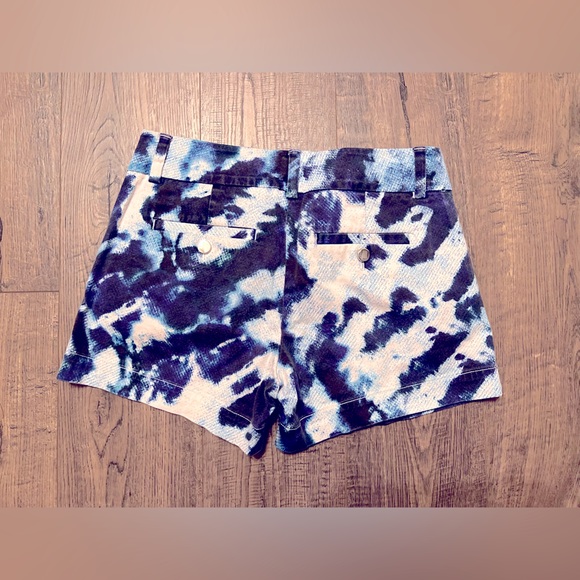 Calvin Klein shorts size 0 - Picture 2 of 2